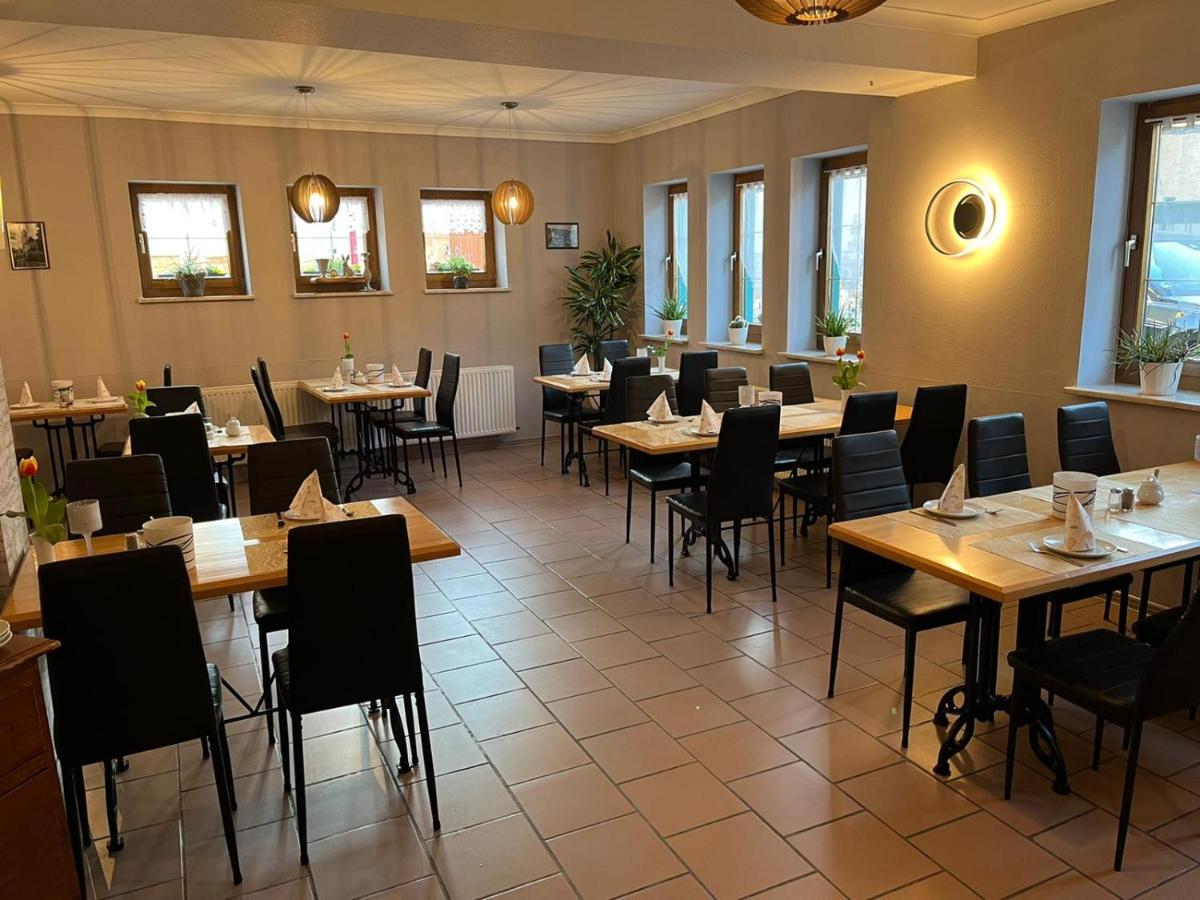 Hotel Garni Zum Rebstock Naumburg  Eksteriør billede