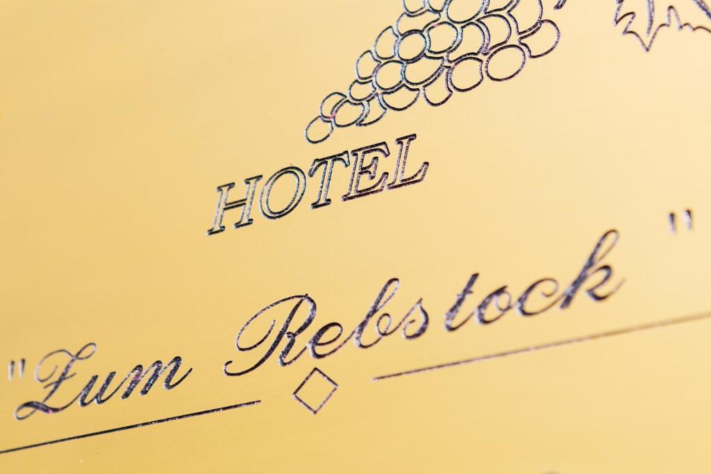 Hotel Garni Zum Rebstock Naumburg  Værelse billede