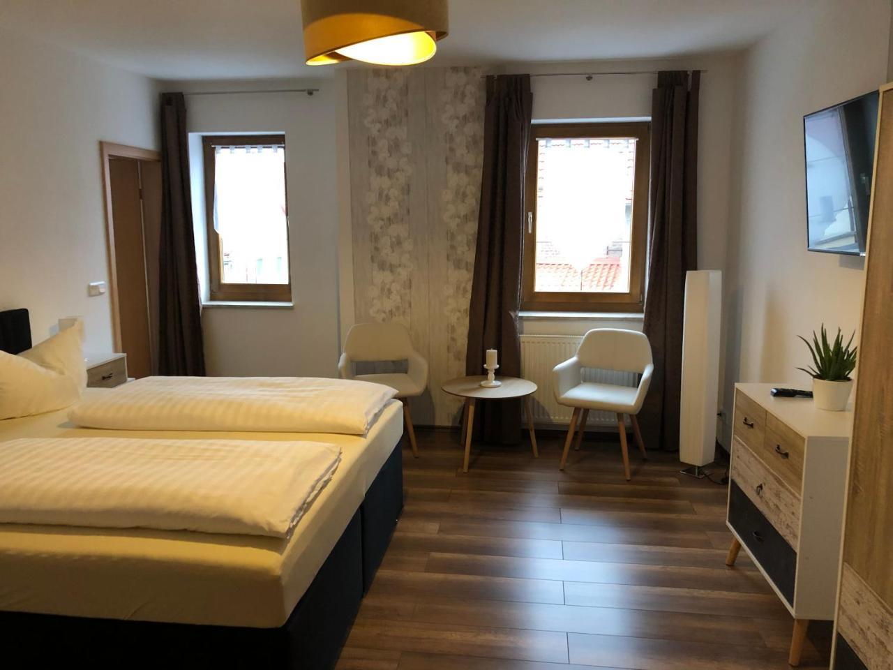 Hotel Garni Zum Rebstock Naumburg  Eksteriør billede